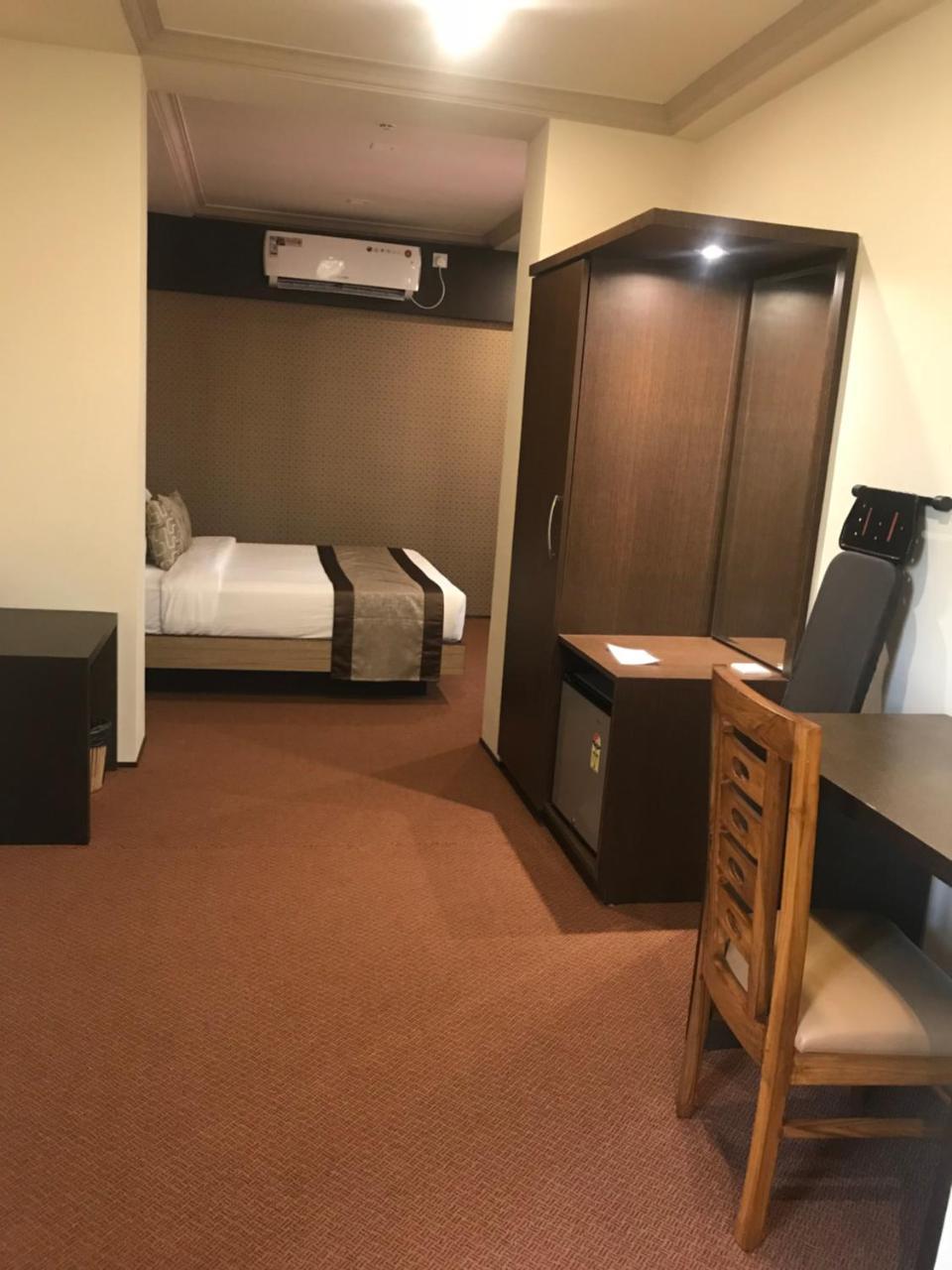 Hotel Anthurium Circle Márgáo Kültér fotó